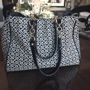 Tommy Hilfiger Women's Canvas Shoulder bag.  Excellent Condition
